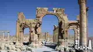 داعش تدمر تمثالا اثريا ضخما بتدمر السورية
