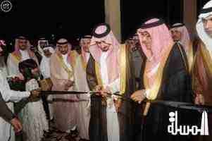 الأمير فيصل بن خالد يدشن فعاليات مهرجان أبها للتسوق