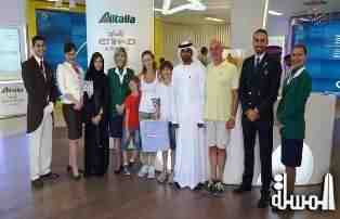 Etihad Airways and Alitalia pavilion welcomes visitor number 100, 000th at Expo Milano 2015