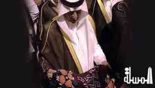 HRH Prince Khalid Al Faisal receives an authentic gift from “Bari”