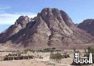 محافظ جنوب سيناء يناقش انشاء 10 كافتريات لشباب البدو بطريق فيران كاترين لاحيائها سياحيا