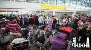 استمرار إغلاق مطار بالي وإلغاء أكثر من 100 رحلة بسبب ثوران بركاني