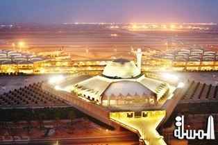 السعودية تبدأ خصخصة المطارات مطلع 2016 بمطار الملك خالد الدولي