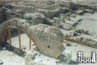 خبير آثار يحدد موقع مدينة رايثو (الطور القديمة) ملجأ المتوحدين الأوائل بسيناء