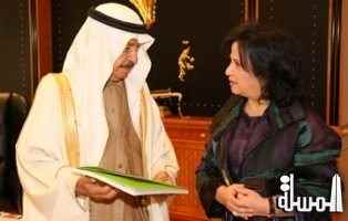 الشيخة مى تستعرض الأماكن الثقافية والتراثية بالبحرين مع رئيس الوزراء