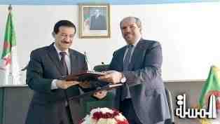 وزير سياحة الجزائر يوقع اتفاقية تعاون مع الشؤون الدينية