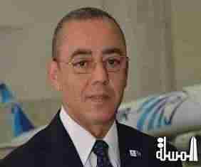 وزير الطيران يهنئ العاملين بمناسبة عيد الطيران المدنى المصري