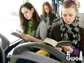مسافر زاده الكتاب... مبادرة ابداع داخل الحافلات التونسية بين المدن