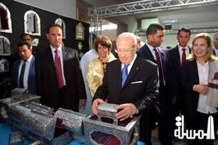 الرئيس التونسى يفتتح صالون الإبتكار في الصناعات التقليدية