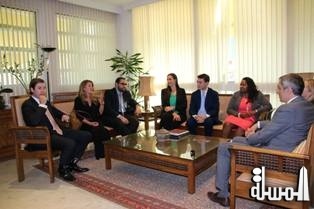 وزيرة سياحة تونس تلتقى بوفد المجلس الأمريكي للقادة السياسيين الشباب