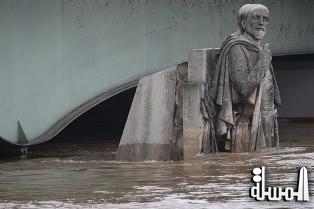 أشهر متاحف باريس تنقل أعمال فنية بسبب الفيضانات