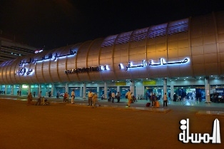 مطار القاهرة ينتدب 34 طبيبا لمتابعة  الحالة الصحية للمعتمرين