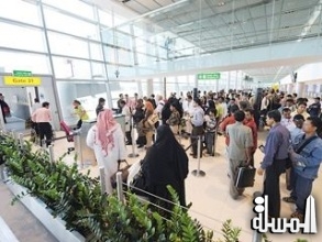 مطار أبوظبي يستقبل موسم الصيف بمجموعة من المبادرات والتسهيلات