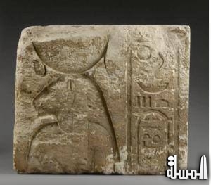 مصر تسترد لوحة حجرية تعود لعصر الملك نختنبو الثاني من فرنسا