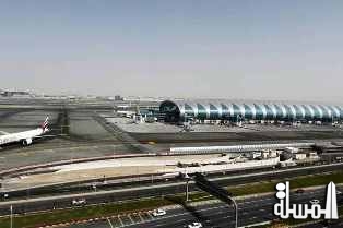 طيران الإمارات توقّع اتفاقية لـ 10 سنوات مع «يونيسون»