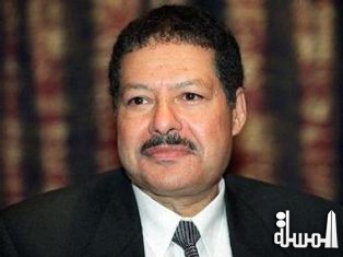 مصر للطيران تنقل جثمان العالم أحمد زويل من نيويورك الى القاهرة السبت القادم