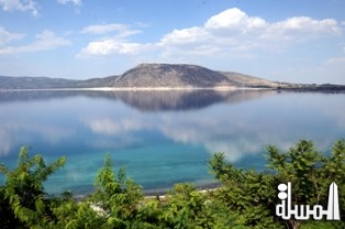 بحيرة (سالدا) التركية تنظر اكتشاف السياح لها