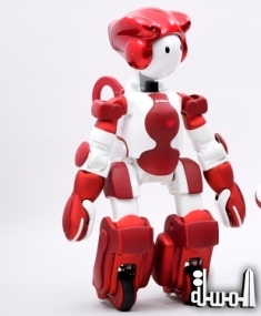 روبوتات ذكية لمساعدة المسافرين بمطار طوكيو