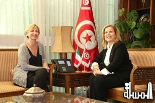 اللومى تبحث تعزيز علاقات التعاون السياحى بين تونس وايطاليا