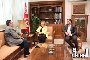 تونس تبحث سبل ترويج قطاع السياحة بمواقع التواصل الاجتماعى