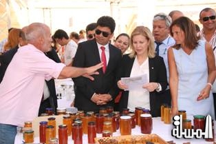 بالصور.. وزيرة السياحة التونسية تزور تظاهرة فنون الطبخ المتوسطية بولاية المنستير
