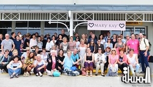 Large Incentive Group from Mary Kay Discovers Beauty of Another Kind in the Seychelles