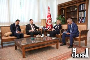 وزيرة سياحة تونس تلتقى بالسفير المصرى
