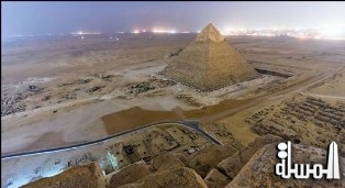 وزير الآثار يتفقد مشروع تطوير هضبة أهرامات الجيزة اليوم