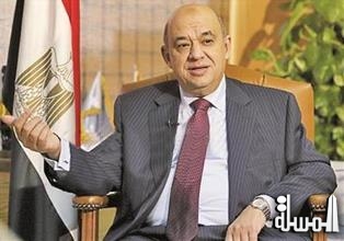 وزير سياحة مصر يبحث مع سفير فرنسا بالقاهرة سبل دعم التعاون السياحى