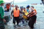 مصرع 5 أشخاص فى حريق على متن قارب سياحي بإندونيسيا