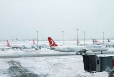 إلغاء 640 رحلة جوية في مطار أتاتورك بإسطنبول بسبب الثلوج الكثيفة