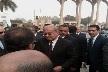 رئيس الوزراء ووزير الثقافة يفتتحان معرض الكتاب