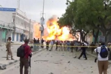 مصرع 13 شخص في هجوم فندق بمقديشو
