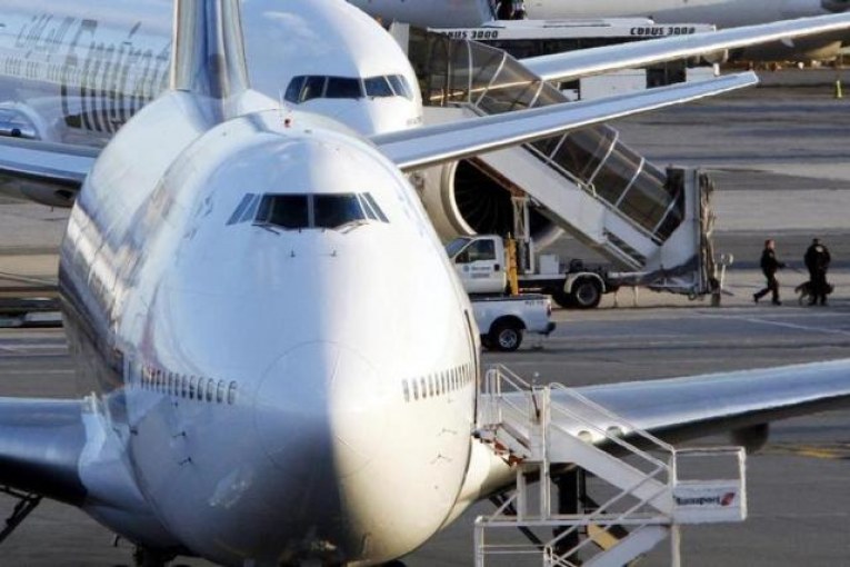 مؤسسة بحثية اقتصادية تتوقع استمرار انخفاض عدد ركاب الرحلات الجوية حتى أواخر عام 2023