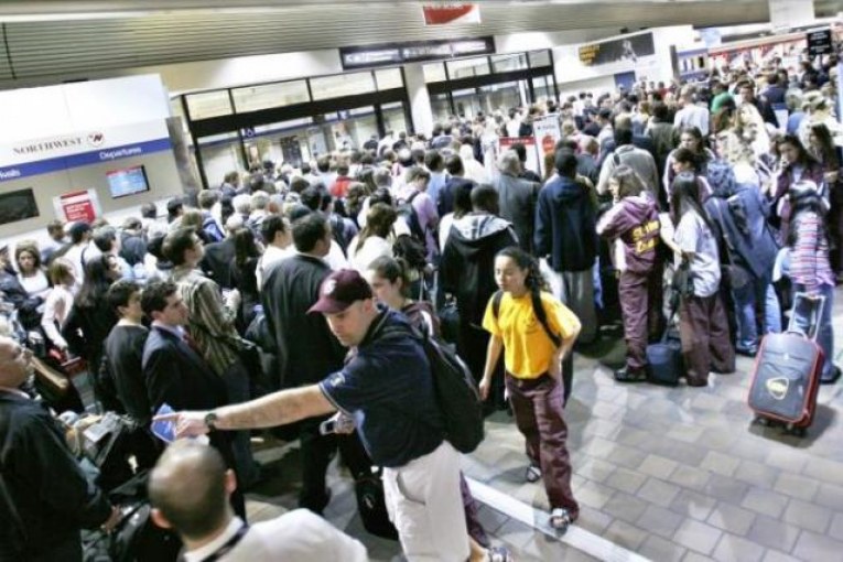 IATA : Passenger Demand Moderates from Recent Peak but Stays Strong