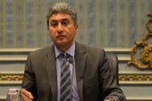 وزير الطيران المصرى يبحث فتح خط طيران مباشرة مع لاتفيا