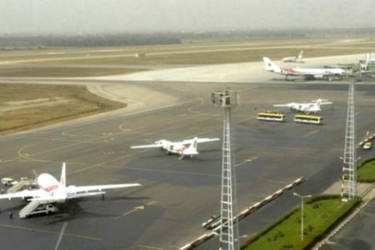 أكدت شركة الخطوط الجوية الجزائرية أنه لم يتم تسجيل خروج لإحدى طائراتها عن مدرج المطار امس الاربعاء خلال الهبوط.