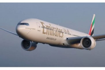 طيران الامارات :اضرار طفيفة بطائرة في رحلة من سنغافورة إلى دبى