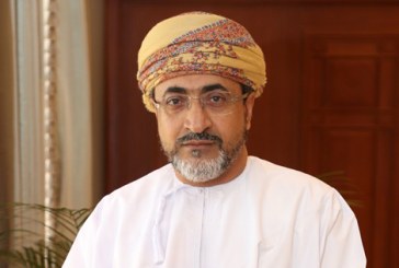 وزير سياحة عمان يوقع اتفاقية تطوير مشروع مجمع قريات السياحي المتكامل