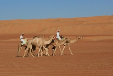 مغامر فرنسي يستكشف صحاري سلطنة عمان
