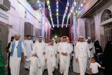 الأمير سلطان يزور مهرجان جدة التاريخية (أتاريك) الرابع