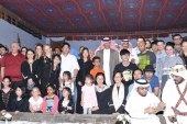 الأمير سلطان يلتقي عددا من السياح الأجانب من جامعة الملك عبدالله
