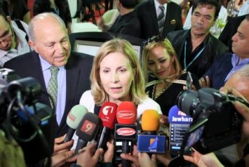وزيرة سياحة تونس تفتتح معرض السياحة الدولى بالكرم