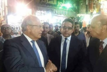 وزير الاثار يبحث مشروع إعادة تأهيلها وتطوير منطقة بيت القاضي بشارع المعز