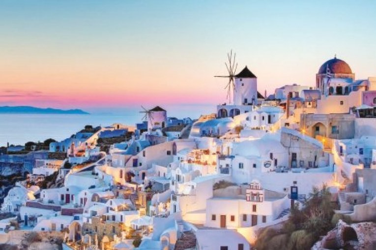 بعد دحر كورونا : سياحة اليونان تفتح أبوابها للسياح القادمين من 29 دولة منتصف يونيو المقبل