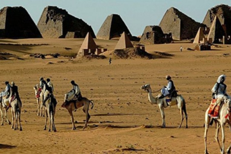 خبراء :سياحة السودان ثروة مطموسة في زمن الحرب الأهلية