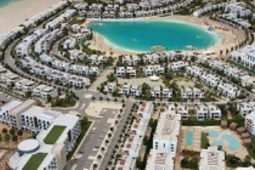 سياحة السلطنة و شركة شاطئ النخيل يوقعان اتفاقية تطوير مجمع سياحي متكامل في ولاية بركاء