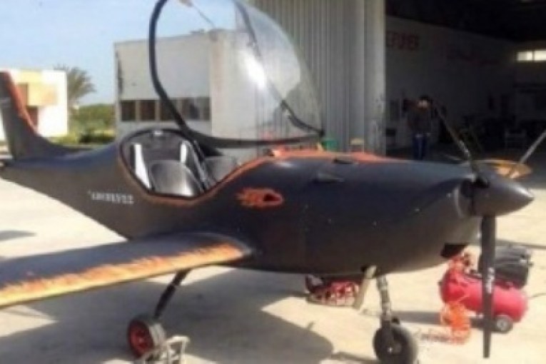 تونس تصنع أول طائرة عربية خالصة خفيفة الوزن