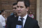 السياحة الدينية توقع بين وزير سياحة النظام ومدير الشركة السورية للنقل