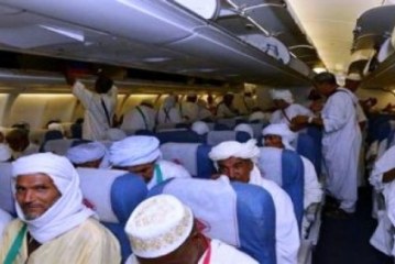 برمجة 10 رحلات جوية لنقل الحجاج الجزائريين من مطار ورقلة الى البقاع المقدسة